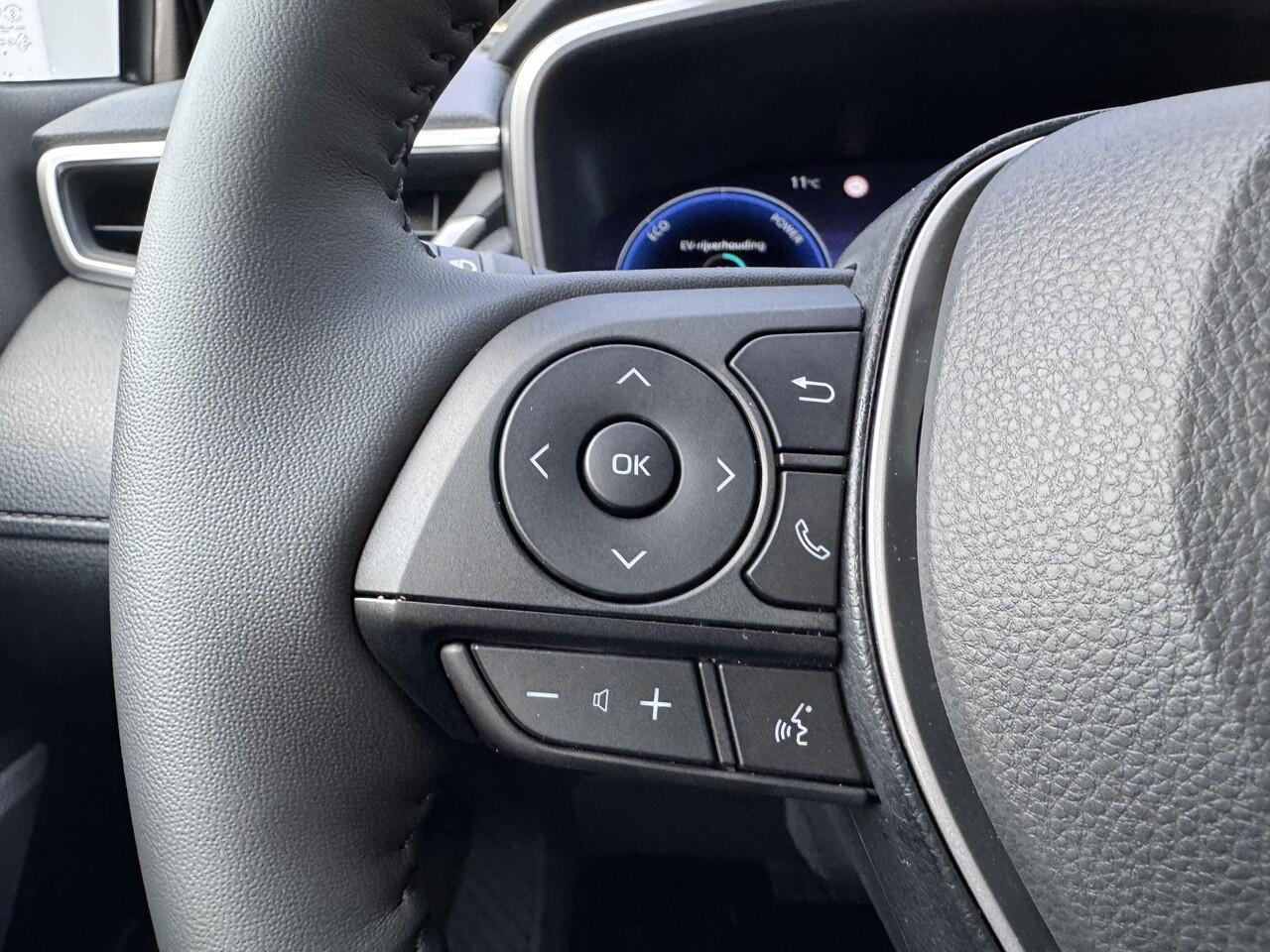 Toyota COROLLA Cross Hybrid 180 Executive | Parkeersensoren Voor+achter | BSM | JBL Premium geluid | Lederen bekleding | Stoel/stuurverwarming