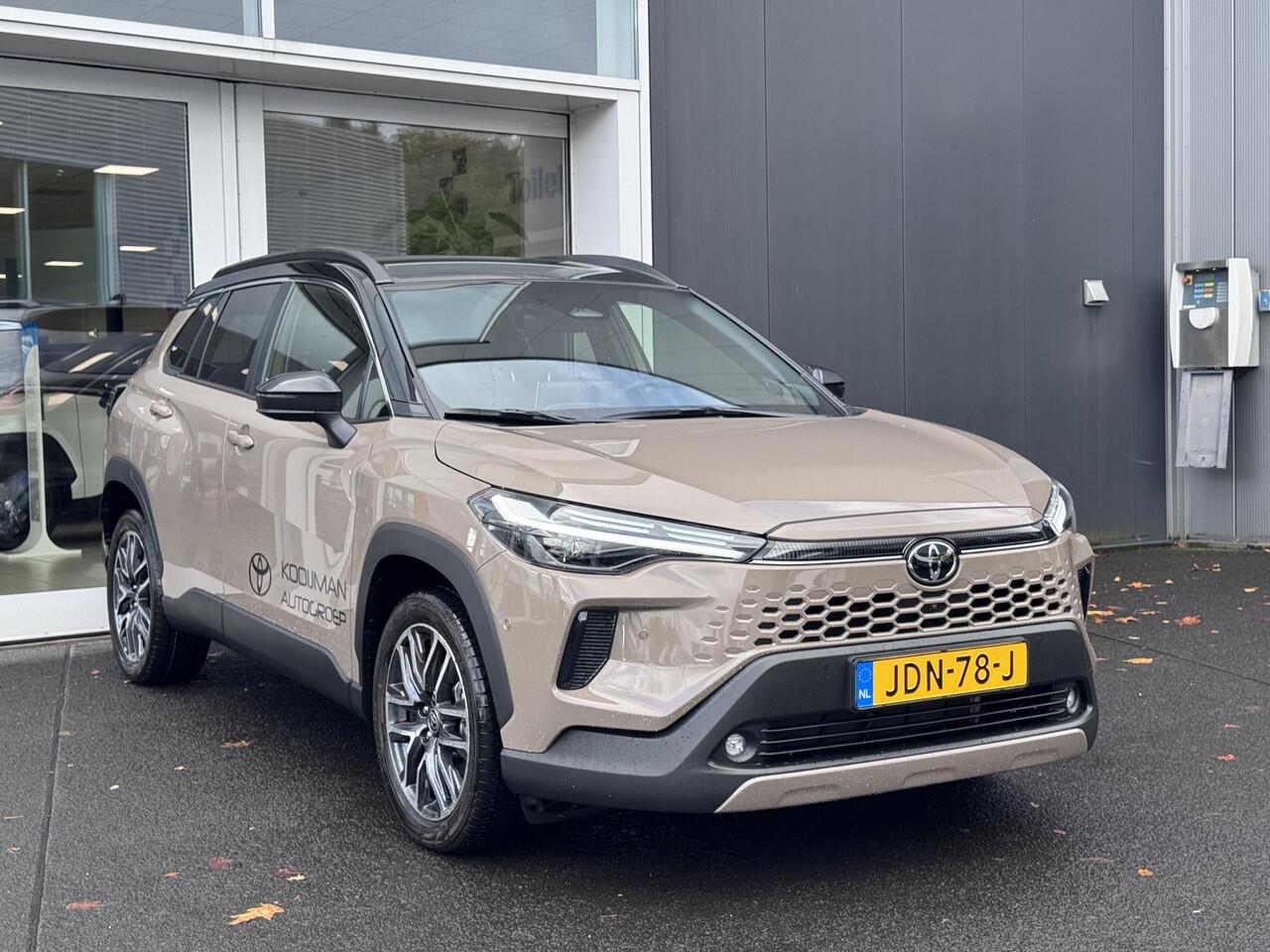 Toyota COROLLA Cross Hybrid 180 Executive | Parkeersensoren Voor+achter | BSM | JBL Premium geluid | Lederen bekleding | Stoel/stuurverwarming