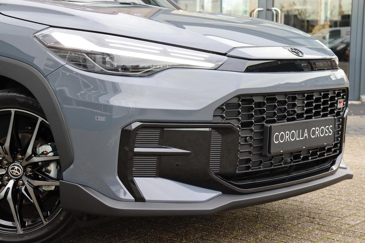 Toyota COROLLA Cross Hybrid 180 GR Sport , Nieuw en direct leverbaar met ¤1.500,- voordeel