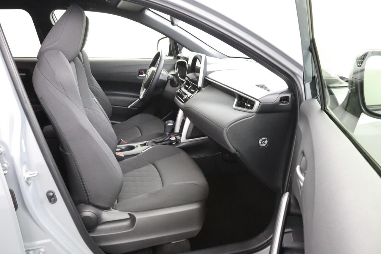 Toyota COROLLA Cross Hybrid 140 Dynamic | Grootscherm Navigatie | Keyless Entry | 10 Jaar Garantie |