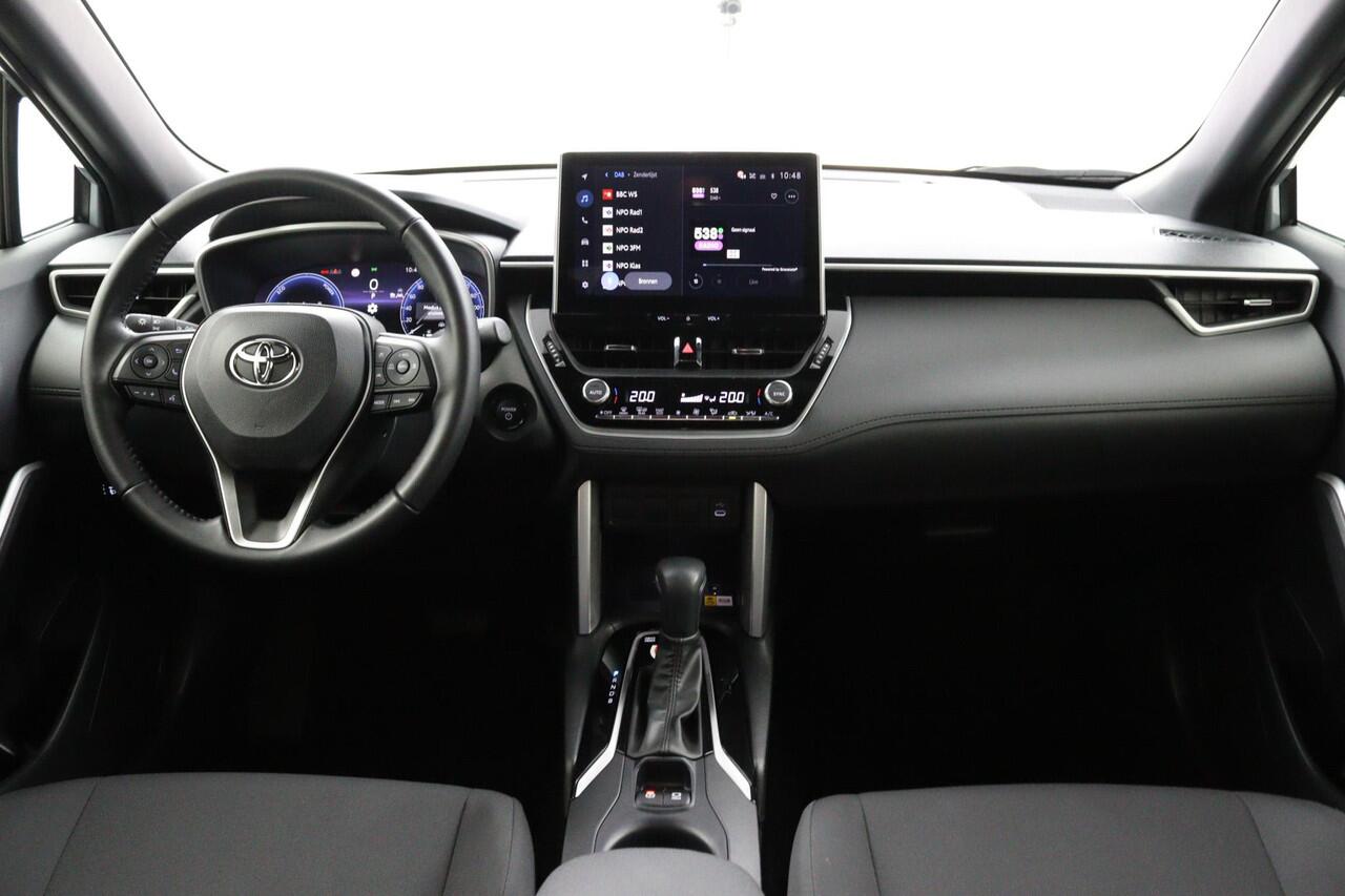 Toyota COROLLA Cross Hybrid 140 Dynamic | Grootscherm Navigatie | Keyless Entry | 10 Jaar Garantie |
