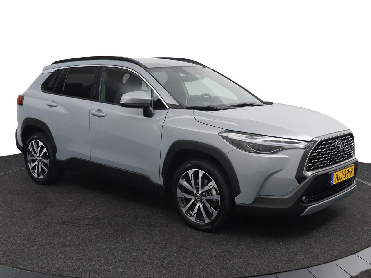 Toyota COROLLA Cross Hybrid 140 Dynamic | Grootscherm Navigatie | Keyless Entry | 10 Jaar Garantie |