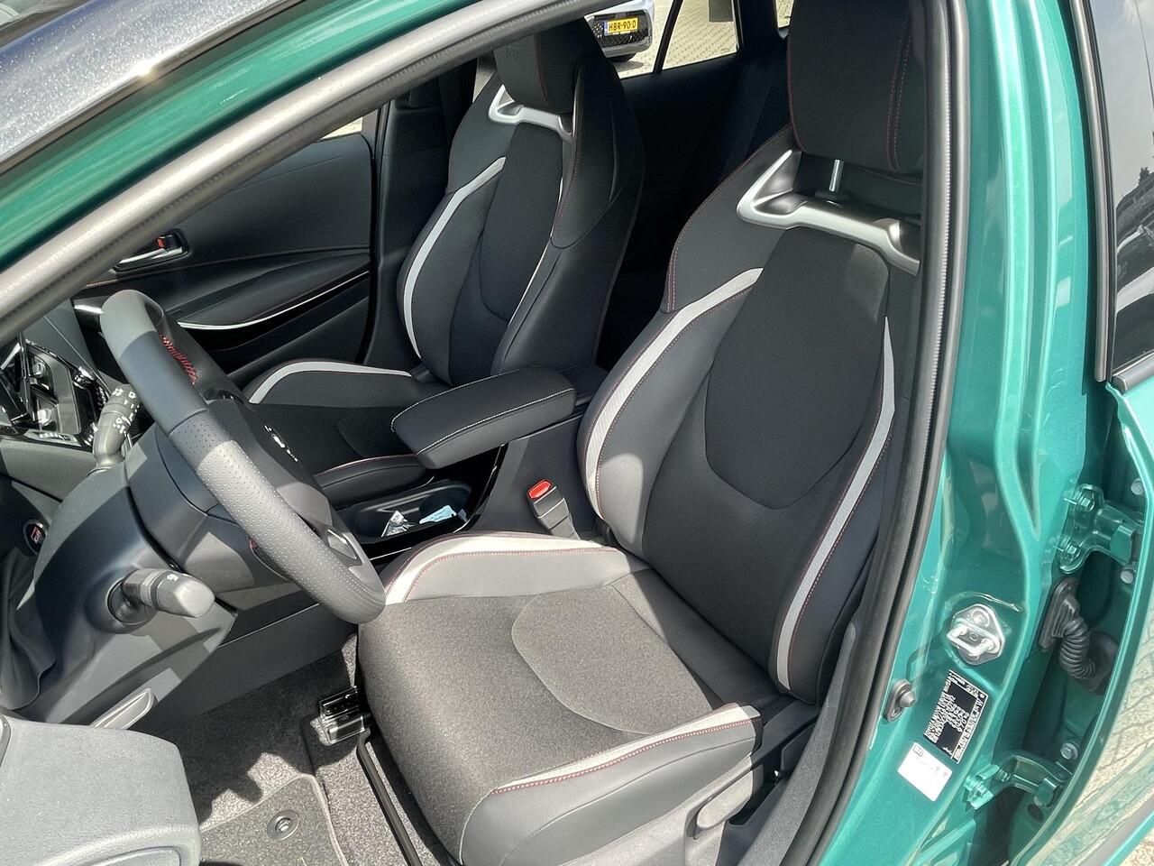 Toyota COROLLA Touring Sports Hybrid 140 GR Sport TREKHAAK