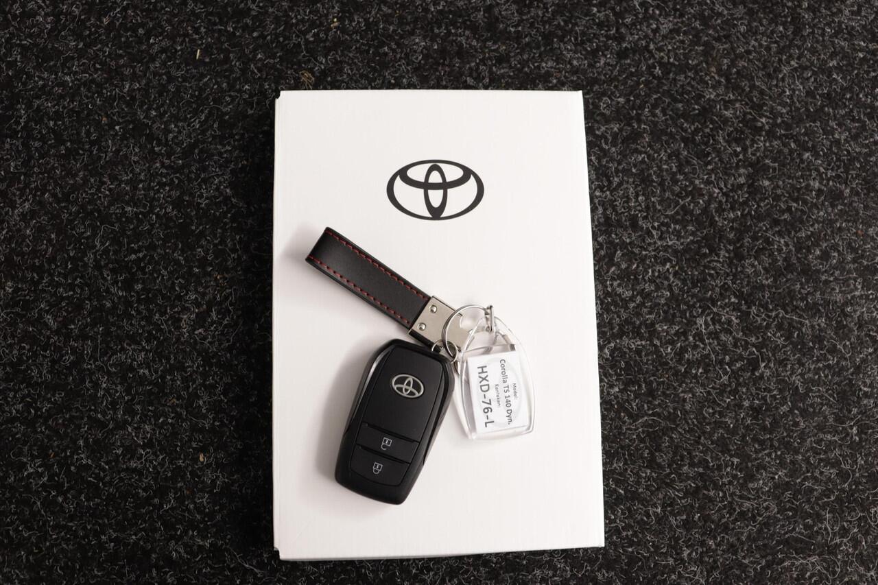 Toyota COROLLA Touring Sports Hybrid 140 Dynamic | Apple Carplay/Android Auto | Parkeersensoren | Stoelverwarming |