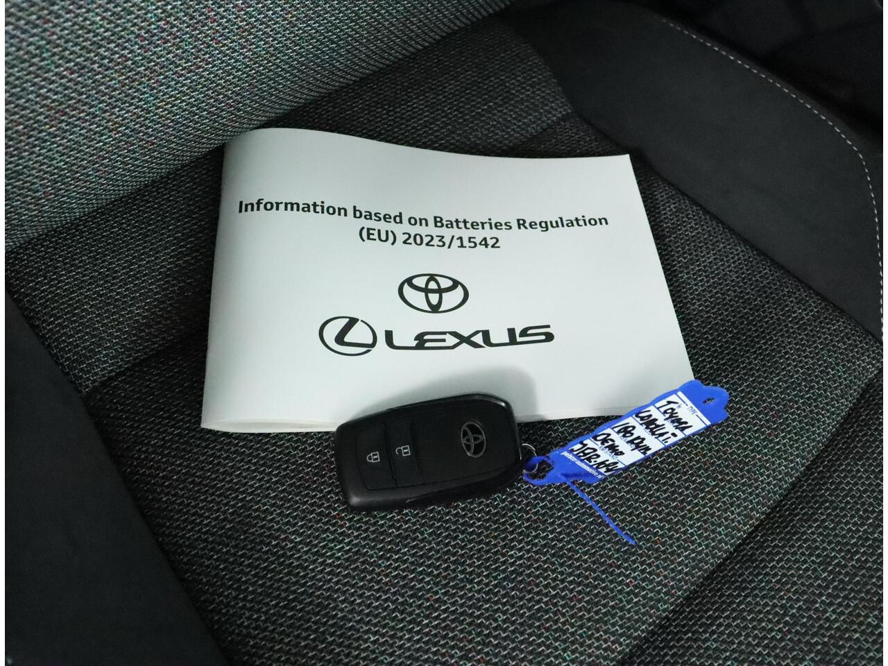 Toyota COROLLA Touring Sports Hybrid 180 Dynamic | Parkeer sensoren | Navigatie | Stoelverwarming |