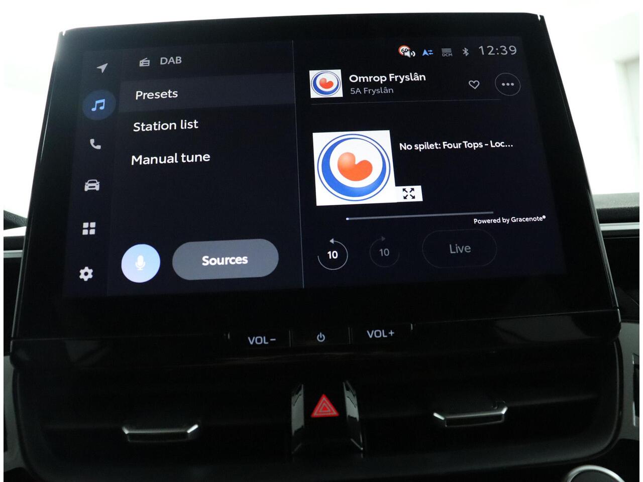 Toyota COROLLA Touring Sports Hybrid 180 Dynamic | Parkeer sensoren | Navigatie | Stoelverwarming |