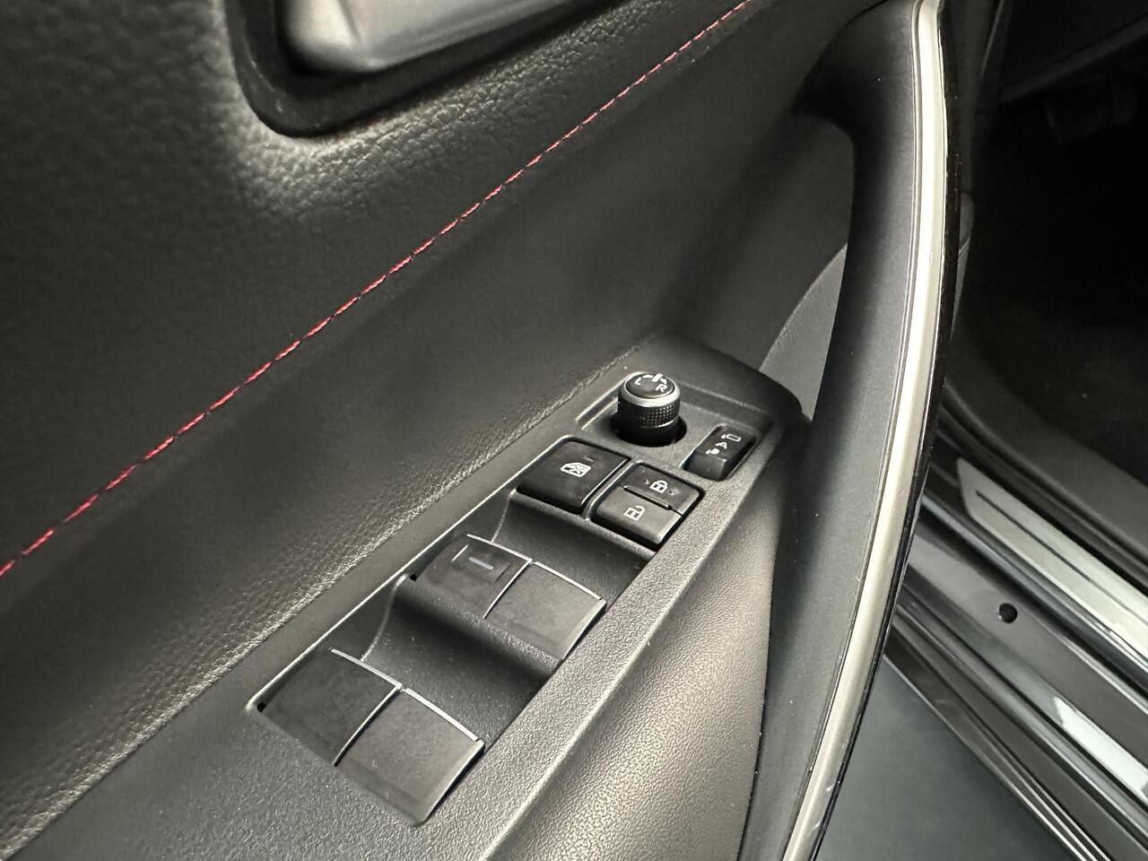 Toyota COROLLA Hybrid 140 GR Sport GR Sport Plus, Head-Up Display, Panoramadak, JBL , Digital cockpit, Full Option, 1e eigenaar NL Auto, BTW