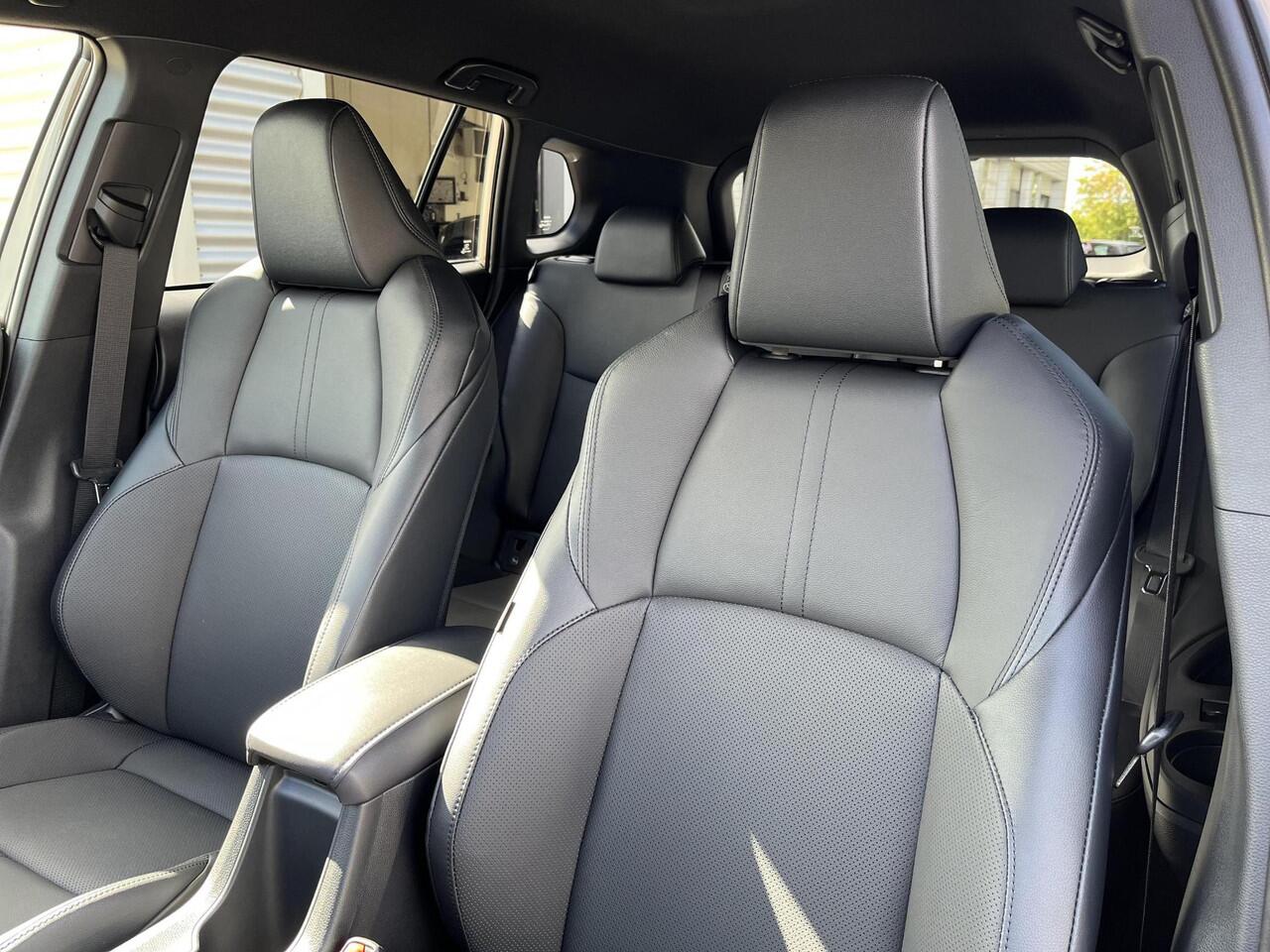 Toyota COROLLA Cross Hybrid 180 Executive | All-in prijs | Apple/Android | Leder | Camera |