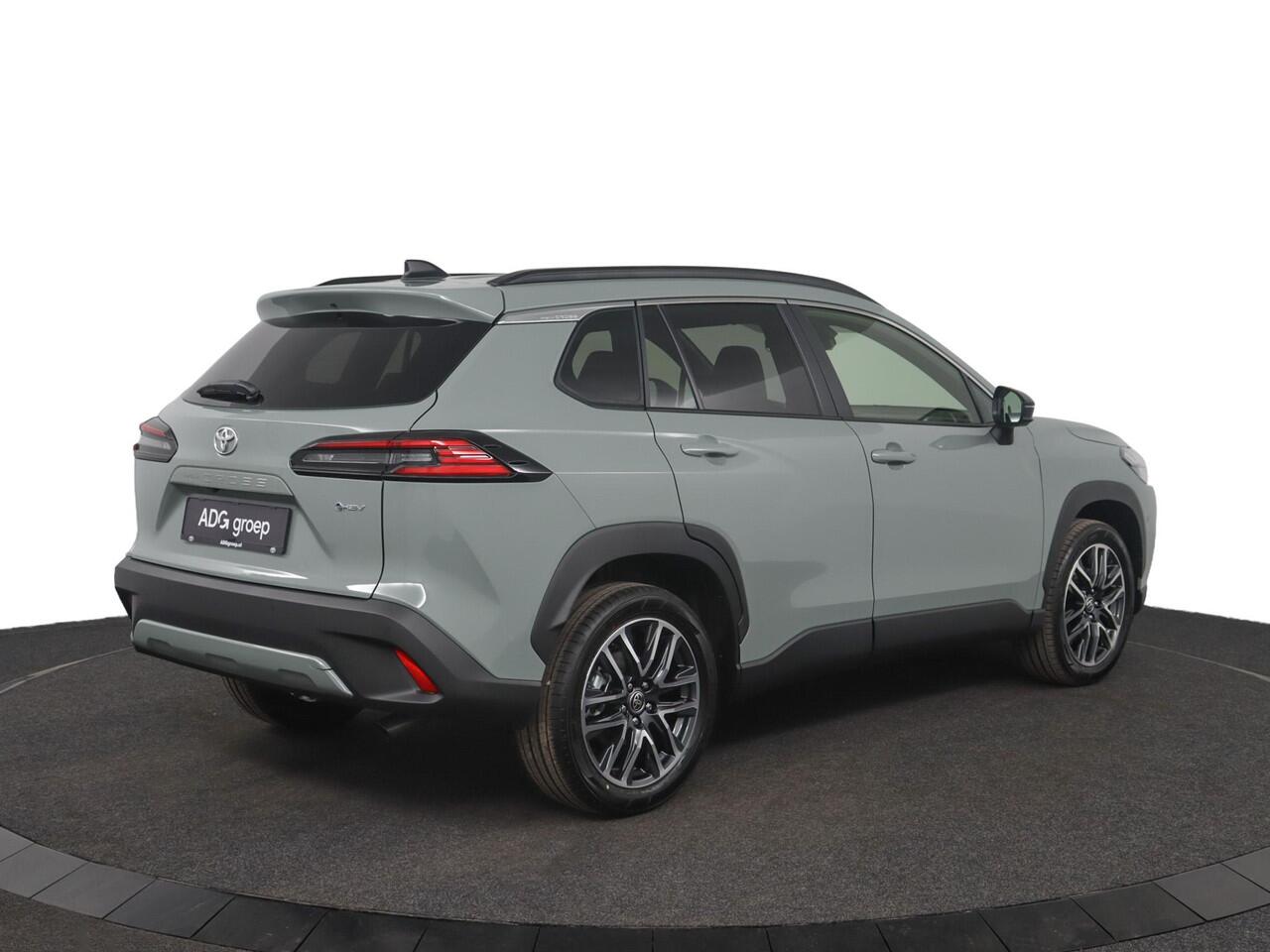 Toyota COROLLA Cross Hybrid 180 Executive | Nieuw model! | 10 jaar fabrieksgarantie |