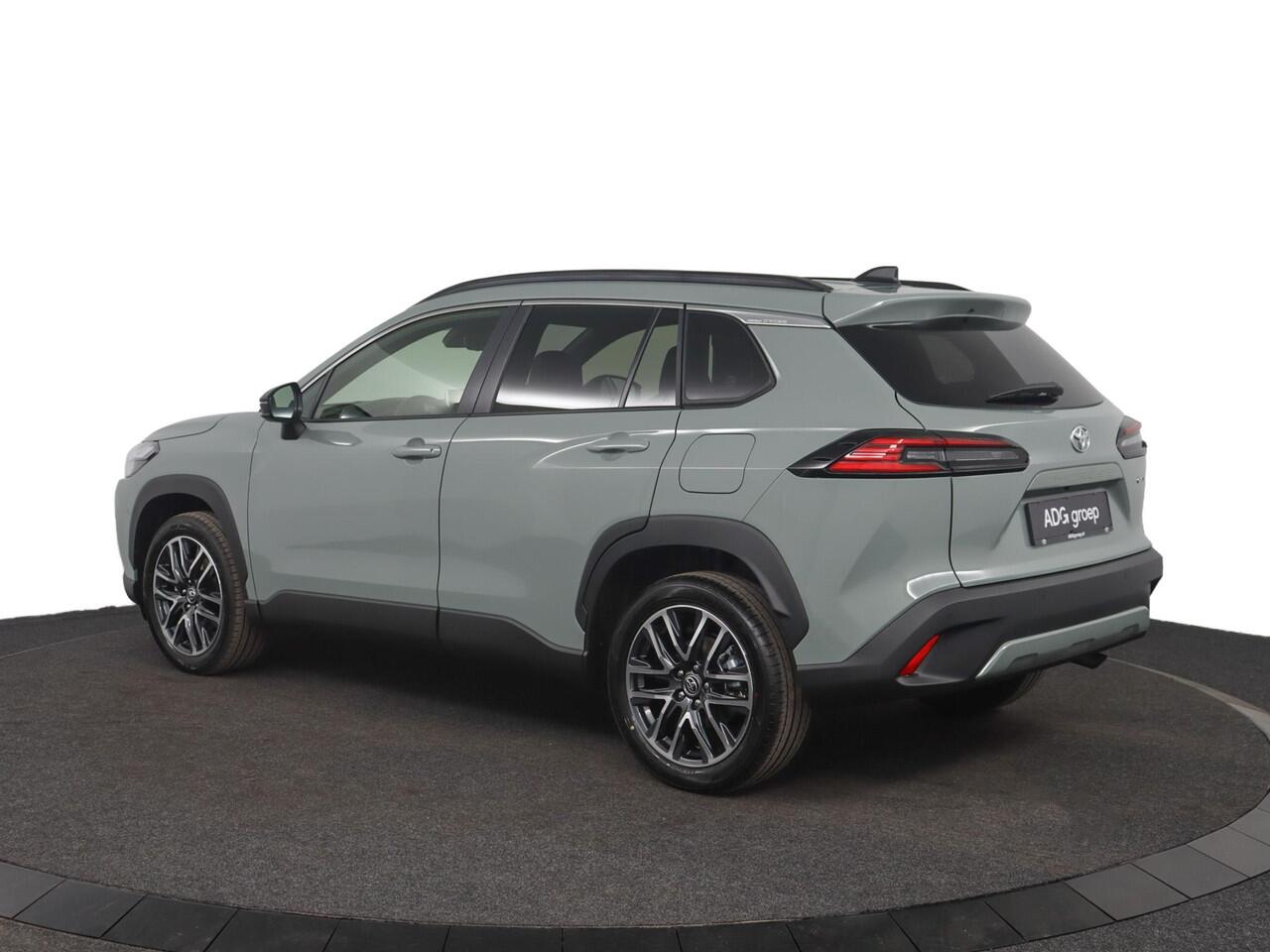 Toyota COROLLA Cross Hybrid 180 Executive | Nieuw model! | 10 jaar fabrieksgarantie |