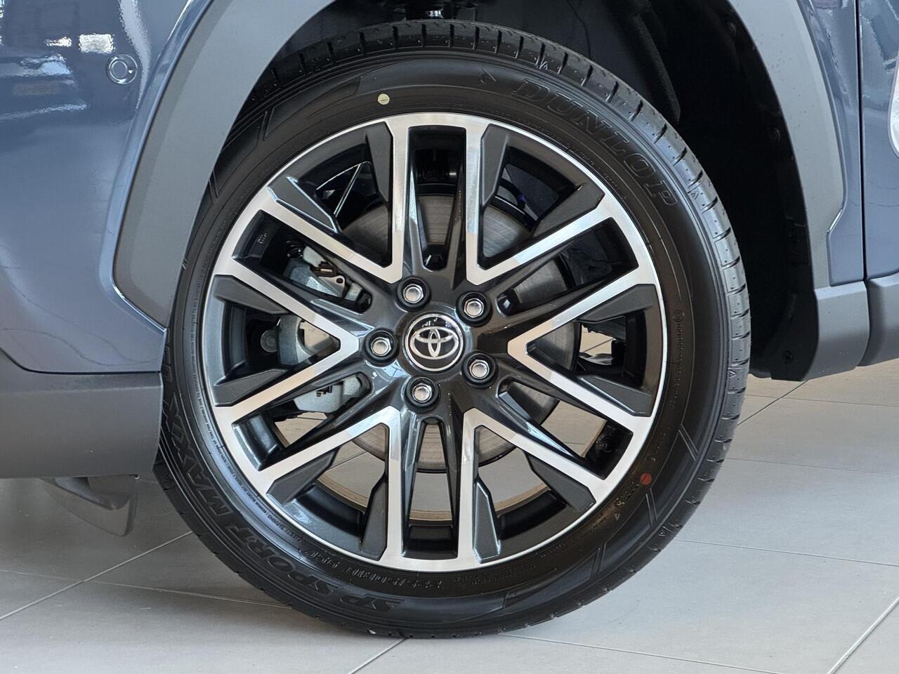 Toyota COROLLA Cross Hybrid 180 Executive | MJ25 | Incl. inruilvoordeel | Vol-Leder | JBL | Matrix-LED |