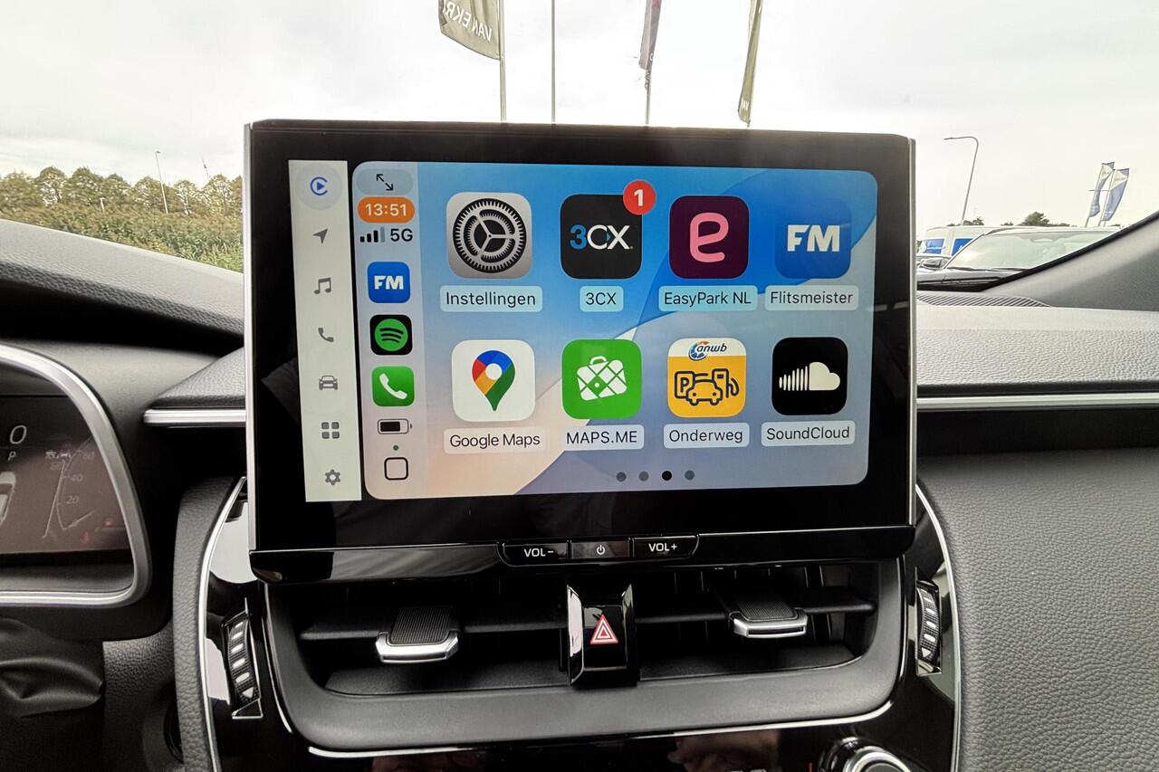 Toyota COROLLA Cross Hybrid 140 Dynamic Apple Carplay / Android Auto, Parkeersensoren, Stoel / stuur verwarming , Dodehoek detectie, Elek. klep.