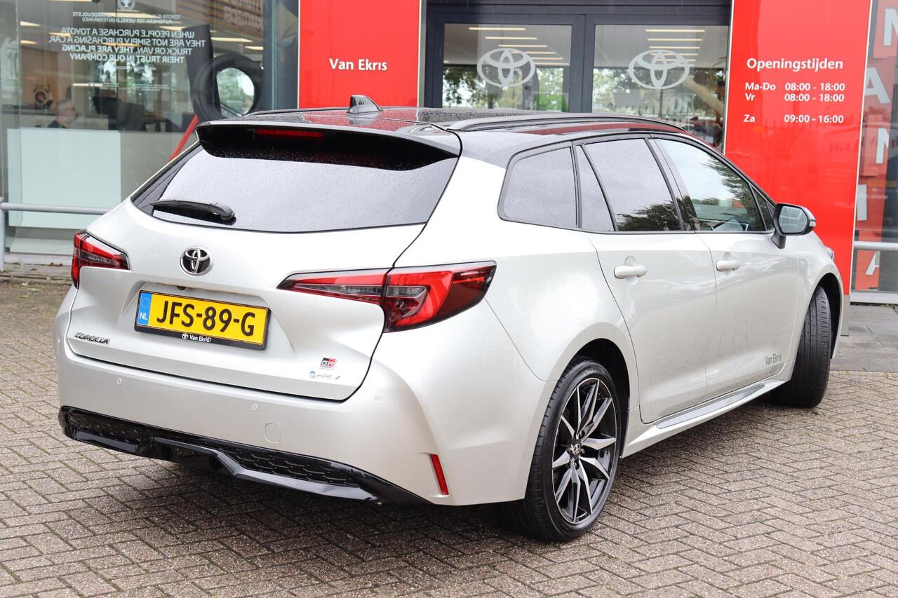 Toyota COROLLA Touring Sports Hybrid 180 GR Sport , Stoelverwarming , Nu met ¤3000 demovoordeel