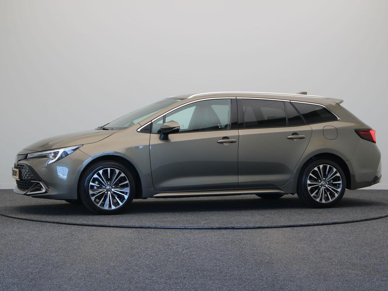 Toyota COROLLA Touring Sports Hybrid 200 Executive | Elektrische Achterklep | Keyless entry | Stoel, Stuur en voorruitverwarming | 10 jaar garantie |