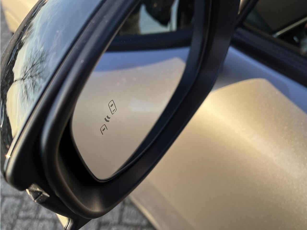 Toyota COROLLA Cross Hybrid 140 Dynamic