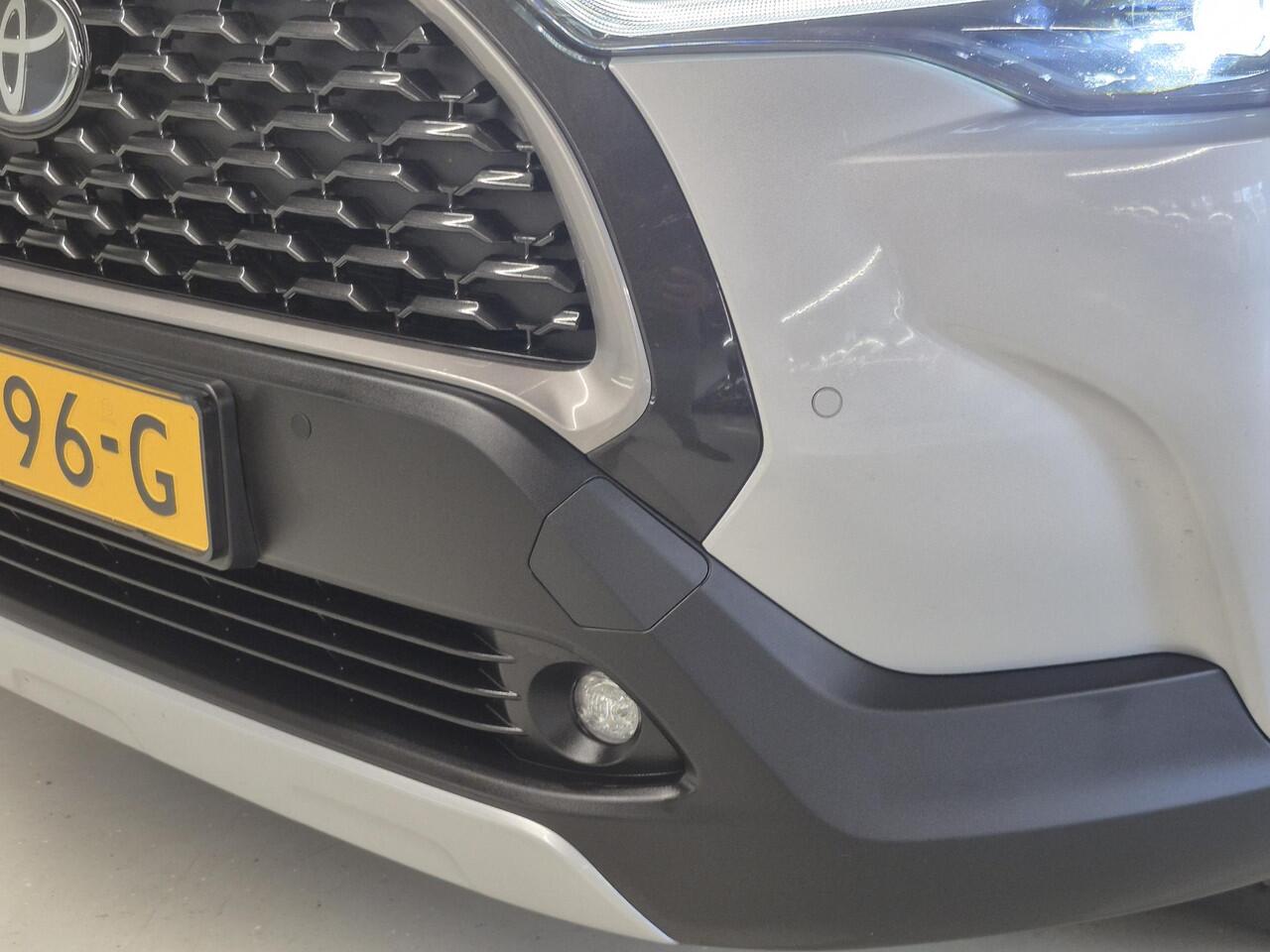 Toyota COROLLA Cross Hybrid 140 Style | PDC Rondom | BSM | LED | Keyless | Elektr. achterklep |