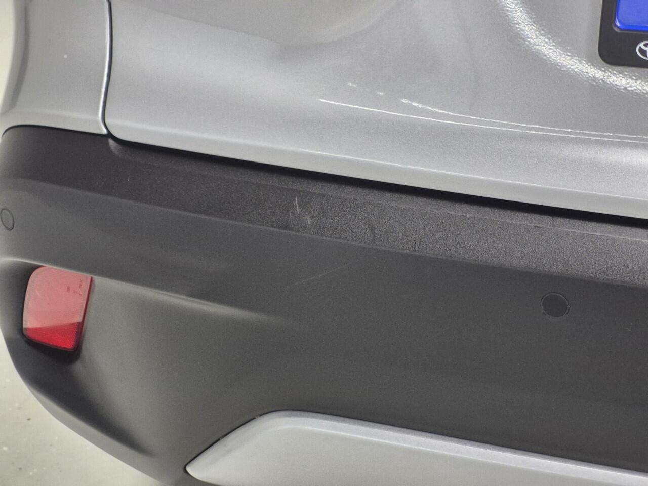 Toyota COROLLA Cross Hybrid 140 Style | PDC Rondom | BSM | LED | Keyless | Elektr. achterklep |