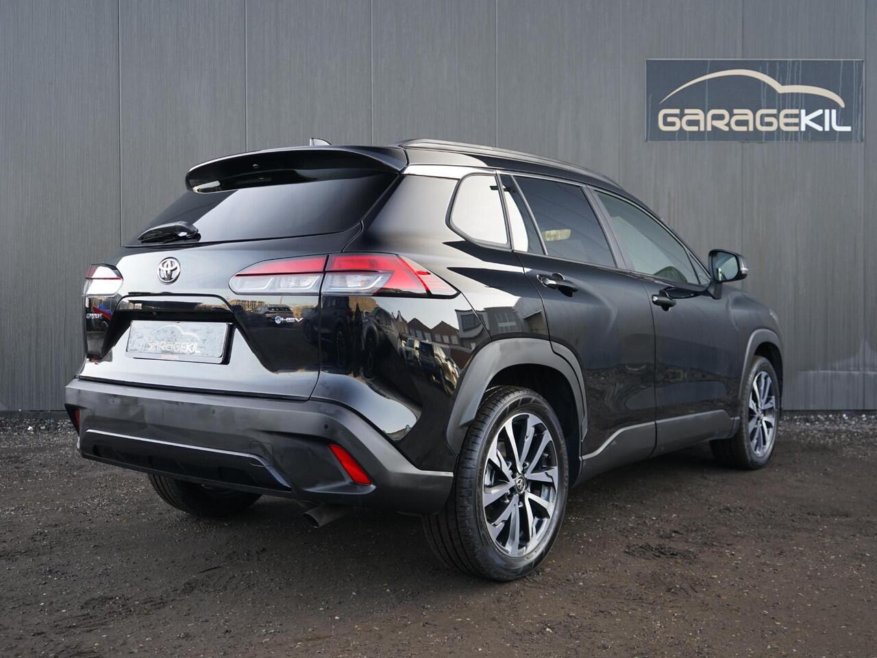 Toyota COROLLA Cross Hybrid 200 Team D Dealeronderh. / Smartphone Integratie / Stoel- en stuurverwarming / Achteruitrijcamera / LED verlichting / PDC voor en achter