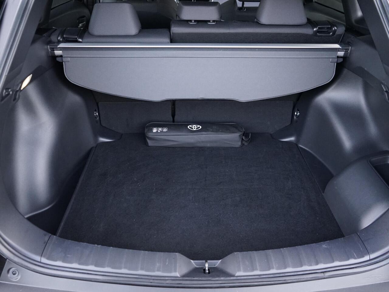 Toyota COROLLA Cross Hybrid 200 Team D Dealeronderh. / Smartphone Integratie / Stoel- en stuurverwarming / Achteruitrijcamera / LED verlichting / PDC voor en achter