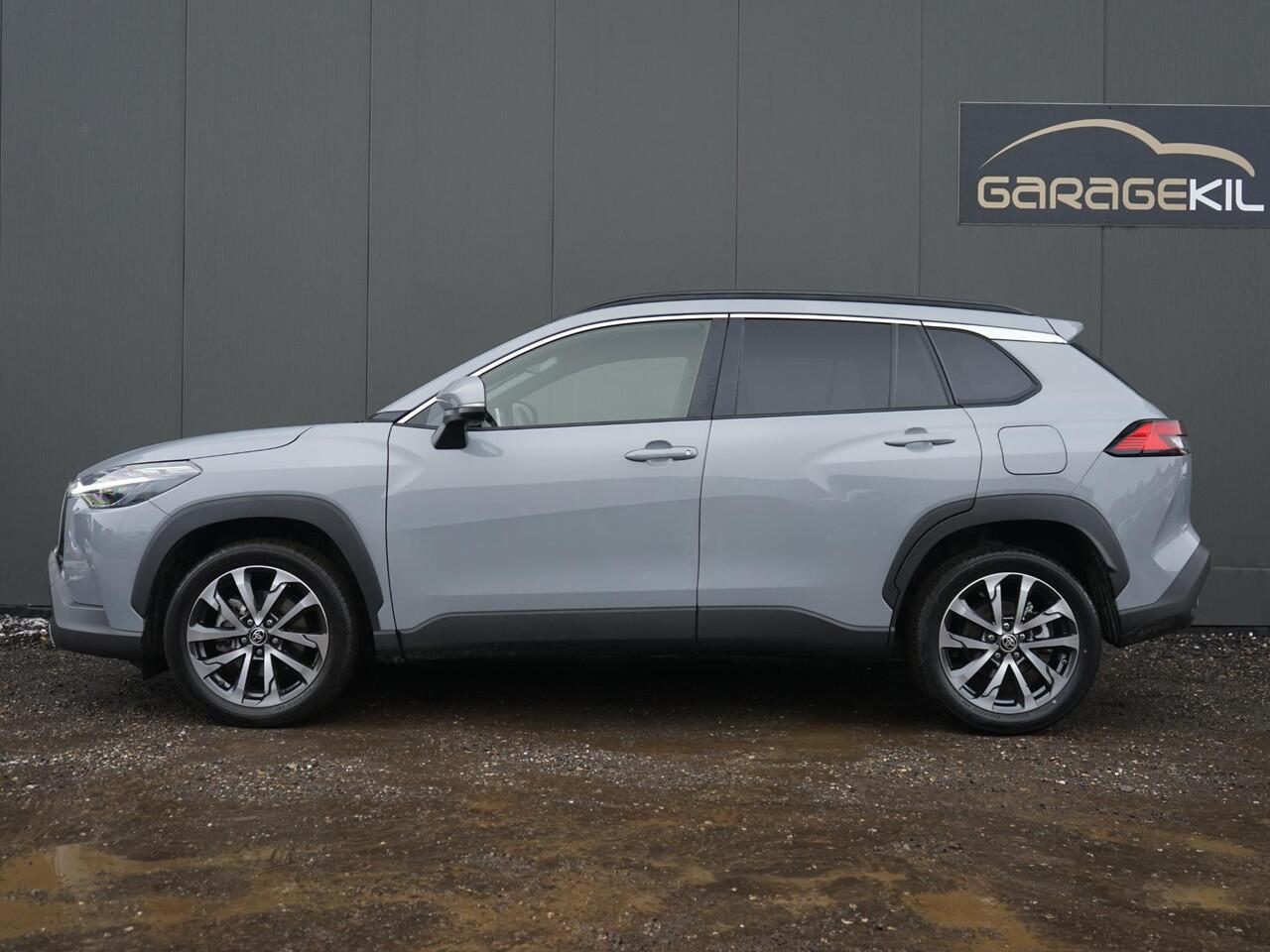 Toyota COROLLA Cross Hybrid 200 Team D Dealeronderh. / Smartphone Integratie / Stoel- en stuurverwarming / Achteruitrijcamera / LED verlichting / PDC voor en achter