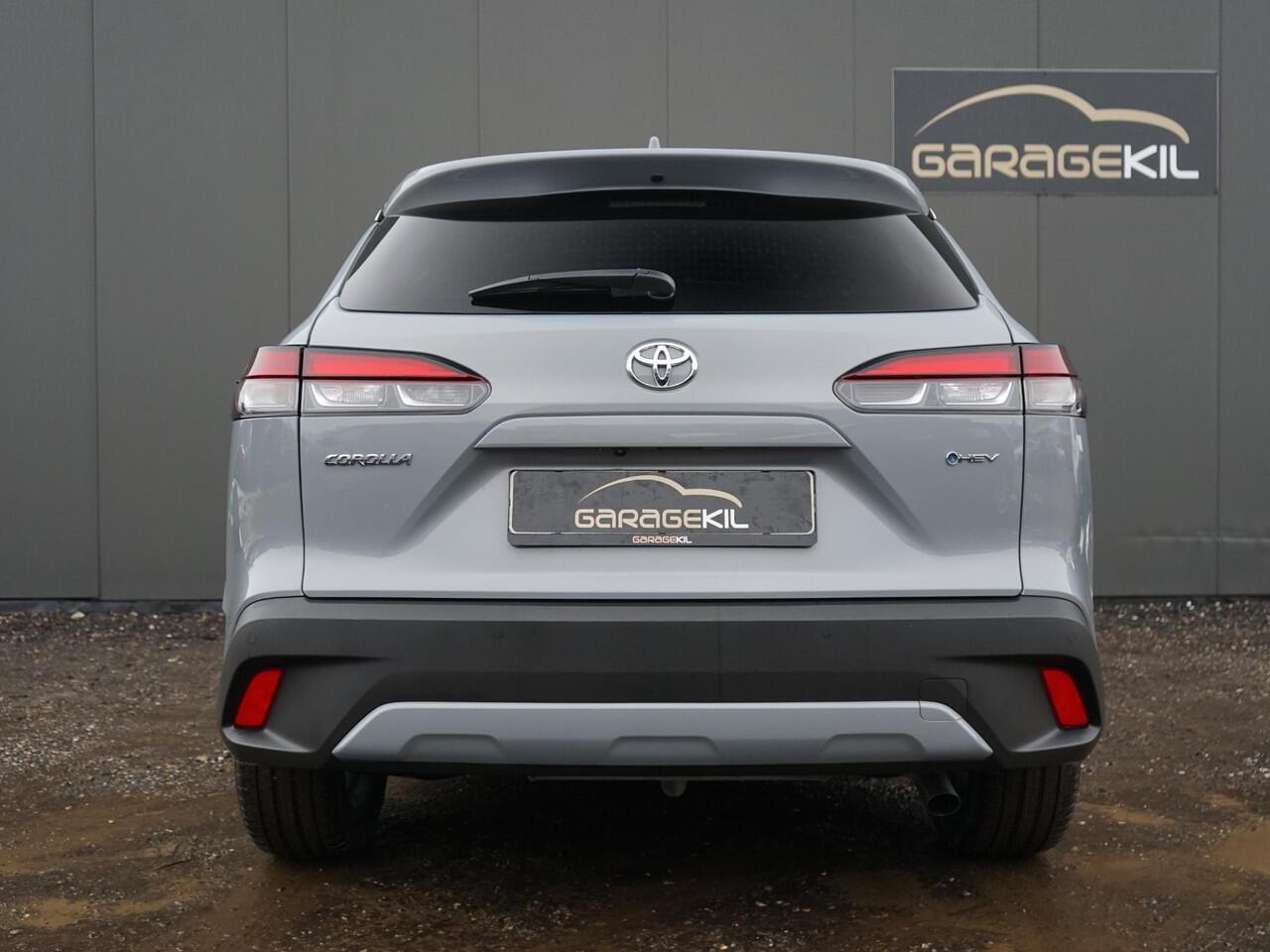 Toyota COROLLA Cross Hybrid 200 Team D Dealeronderh. / Smartphone Integratie / Stoel- en stuurverwarming / Achteruitrijcamera / LED verlichting / PDC voor en achter