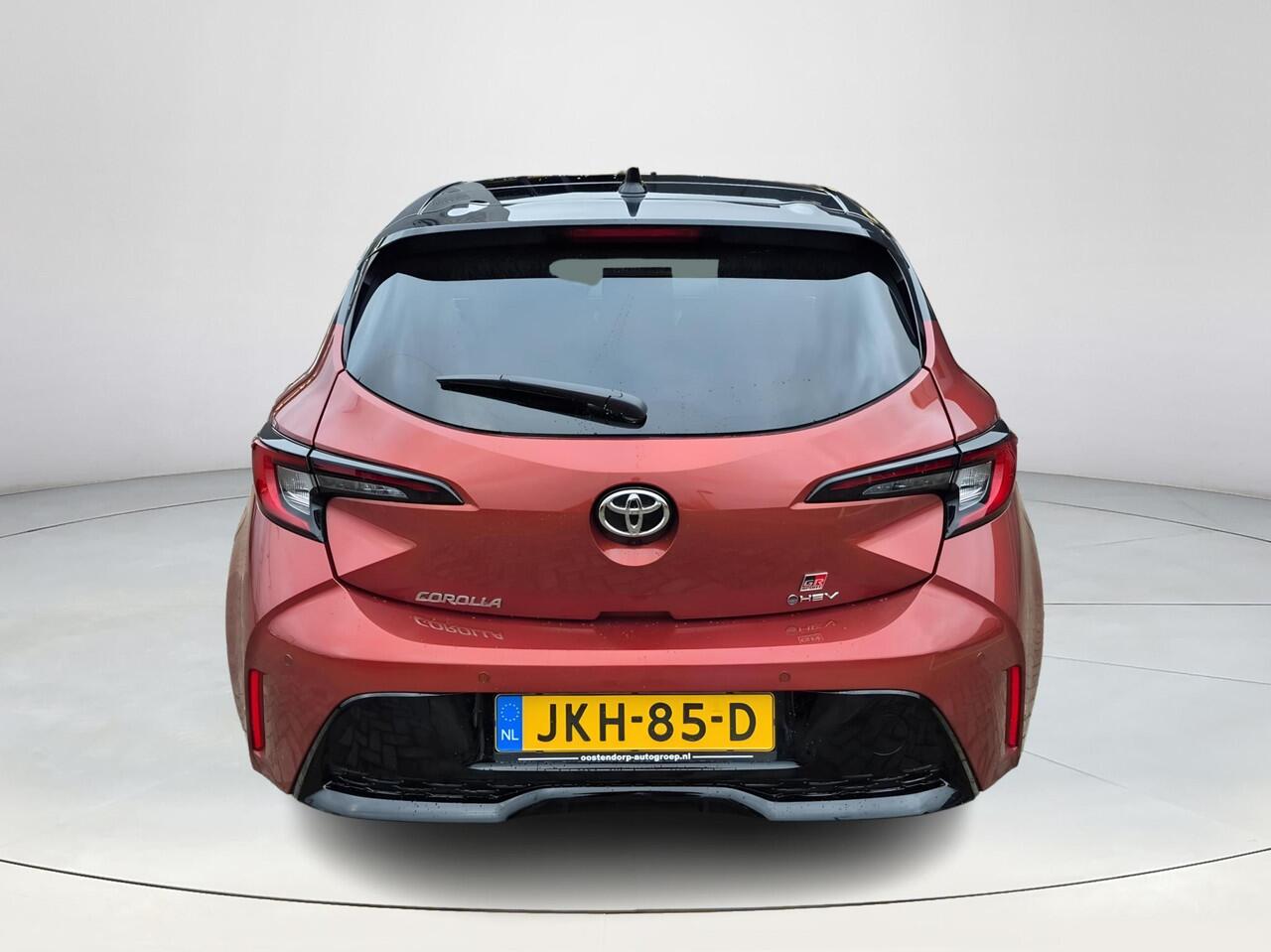 Toyota COROLLA Hybrid 140 GR Sport **NAVIGAIE/ PANORAMA DAK/ HEAD UP DISPLAY/ DODEHOEK DETECTIE**