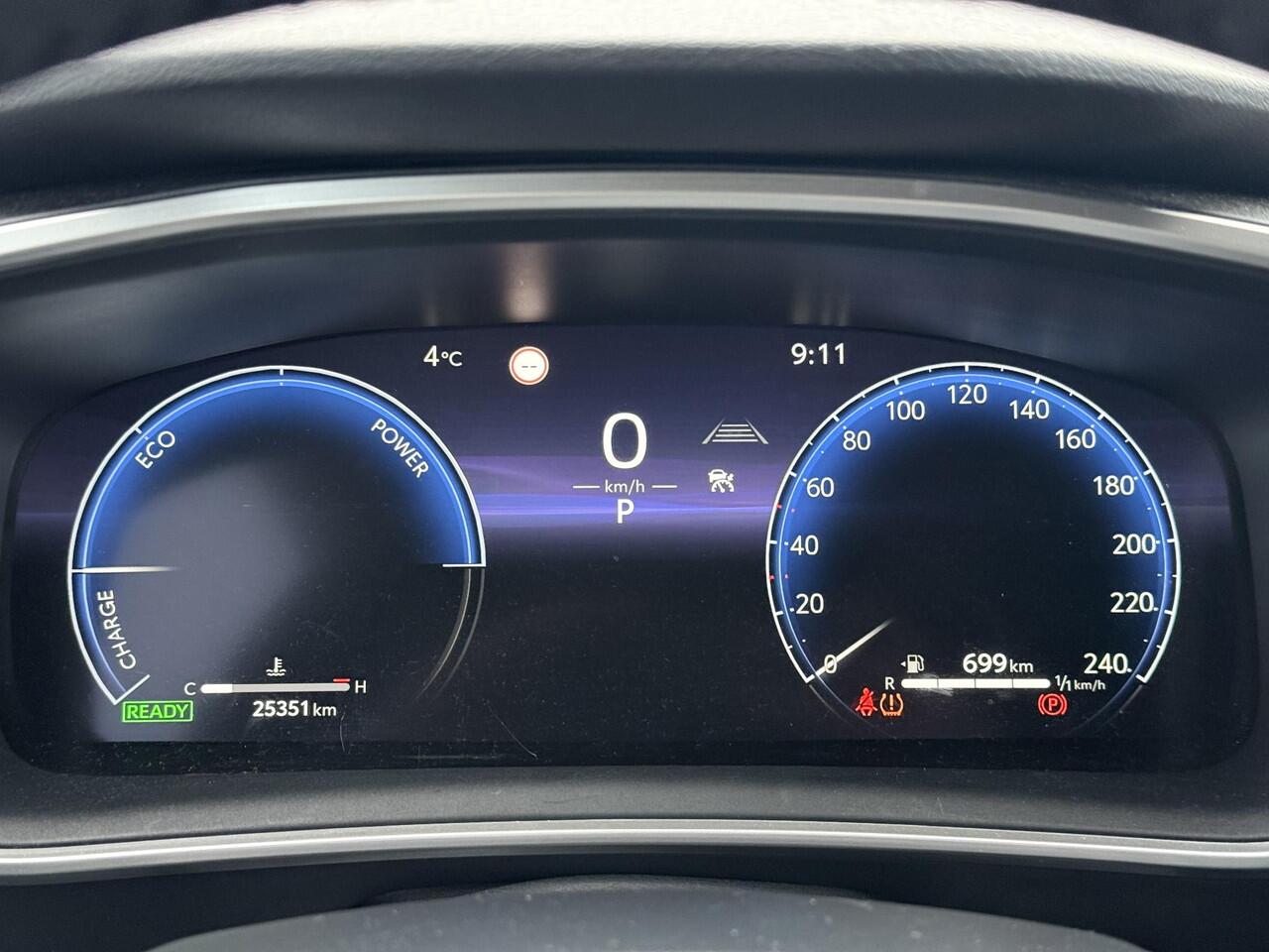 Toyota COROLLA Touring Sports Hybrid 140 Dynamic **STOELVERWARMING/ PARKEERSENSOREN/ KEYLESS/ ADAPTIEF CRUISE CONTROL**