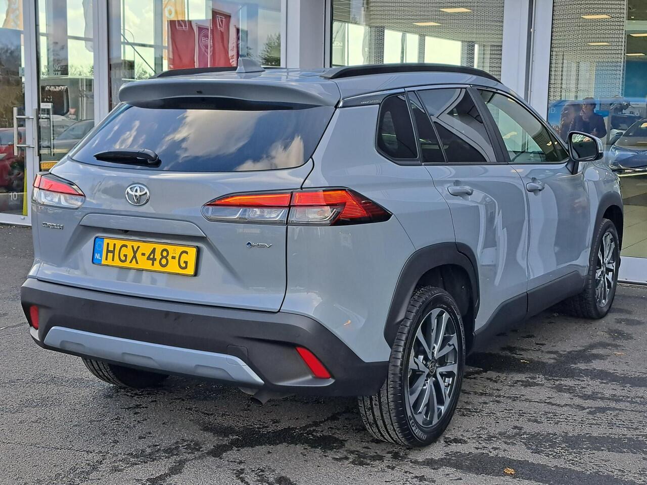 Toyota COROLLA Cross Hybrid 140 Style Dodehoekdetectie | Parkeersensoren rondom | 18 inch lichtmetalen velgen | NL auto | Dealeronderhouden