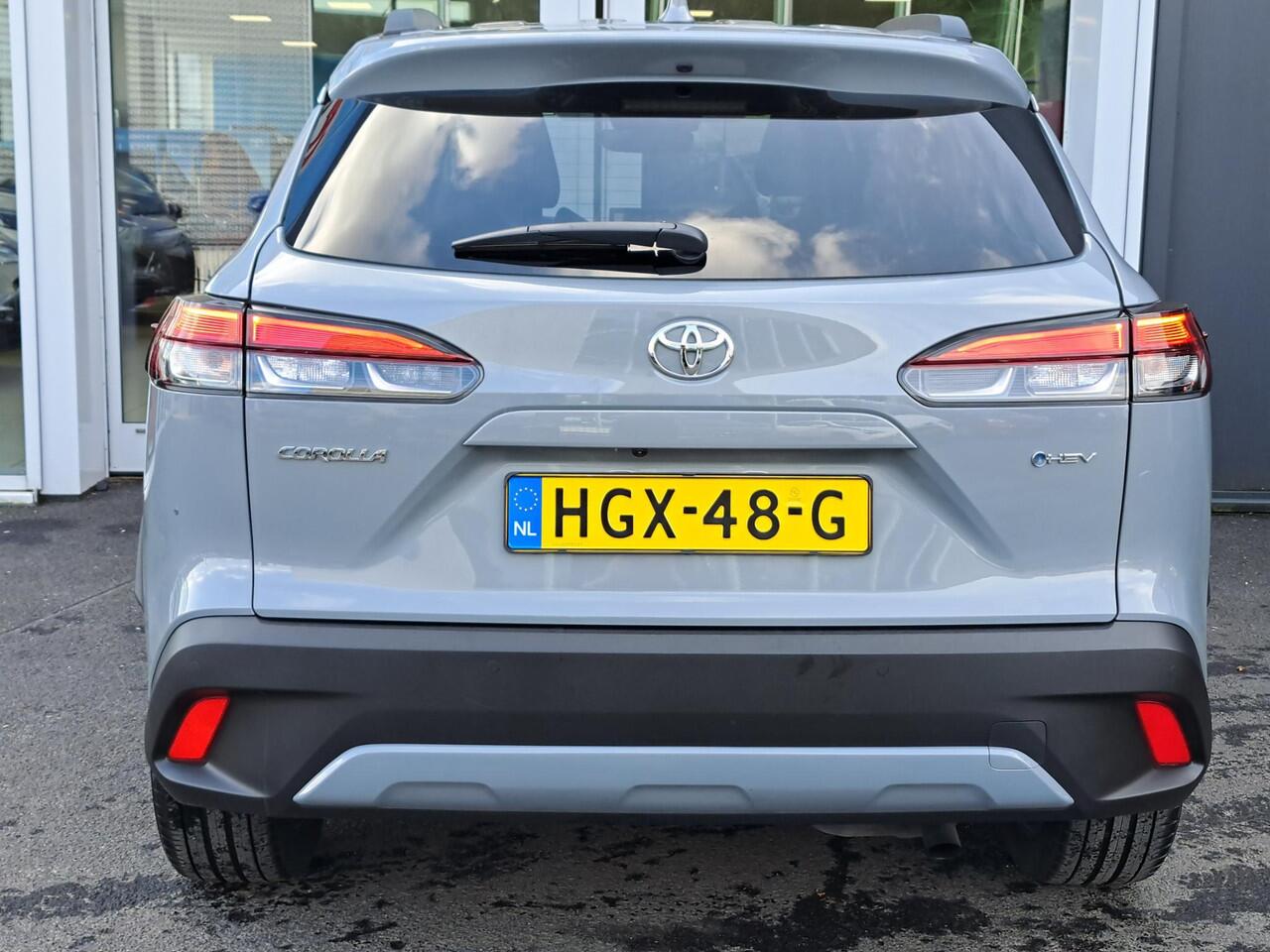 Toyota COROLLA Cross Hybrid 140 Style Dodehoekdetectie | Parkeersensoren rondom | 18 inch lichtmetalen velgen | NL auto | Dealeronderhouden