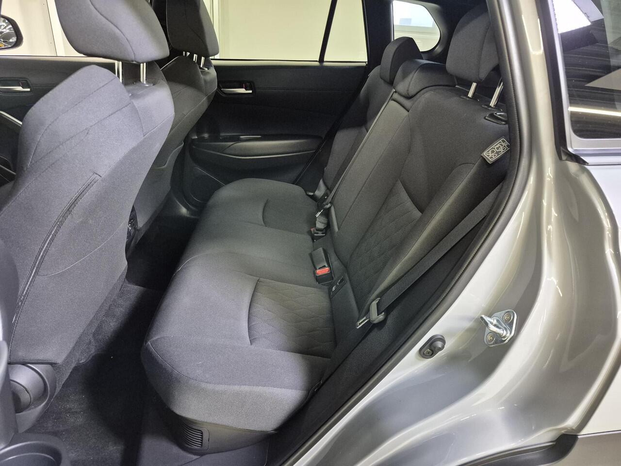 Toyota COROLLA Cross Hybrid 140 Style | Dodehoekdetectie | PDC V+A | Keyless | Carplay | LED |