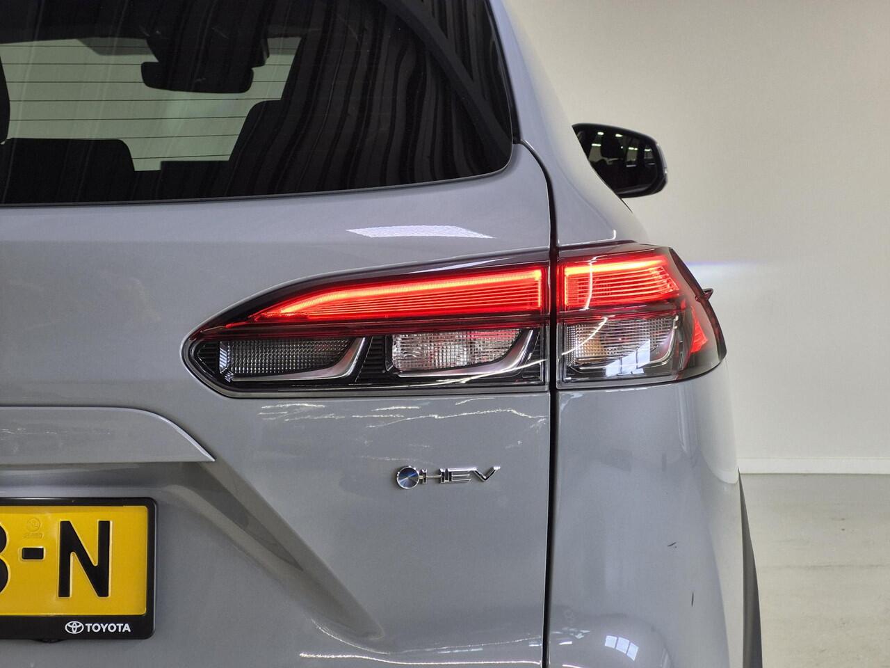 Toyota COROLLA Cross Hybrid 140 Style | Dodehoekdetectie | PDC V+A | Keyless | Carplay | LED |