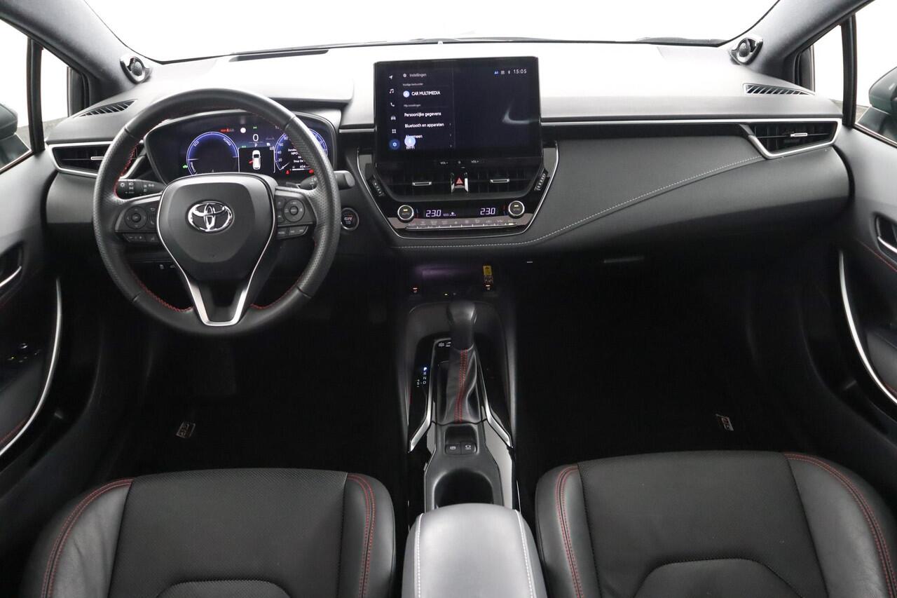 Toyota COROLLA Touring Sports Hybrid 200 GR Sport Plus | Schuif/Kantel dak | Navigatie | Parkeer sensoren |