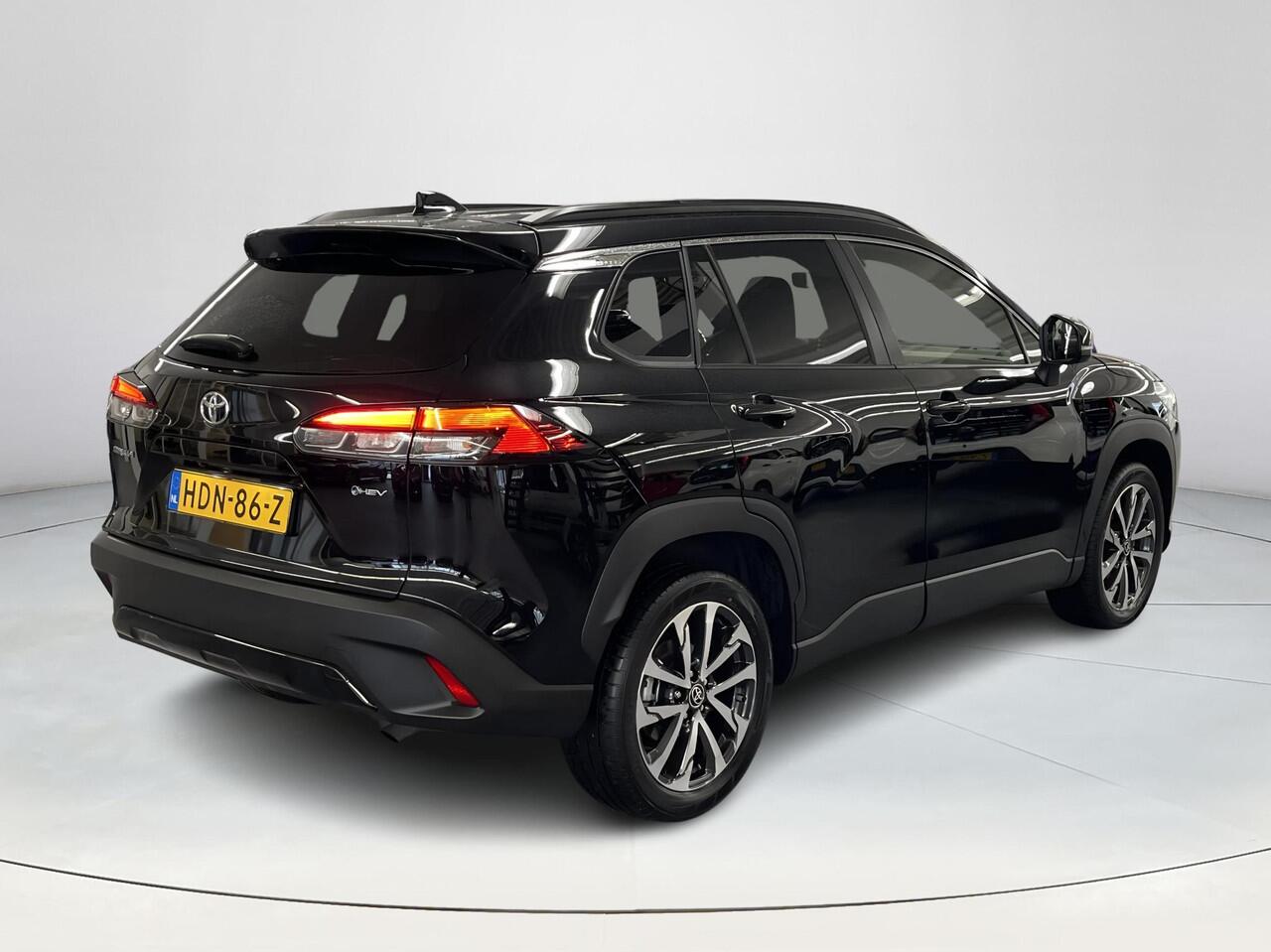 Toyota COROLLA Cross Hybrid 140 Style