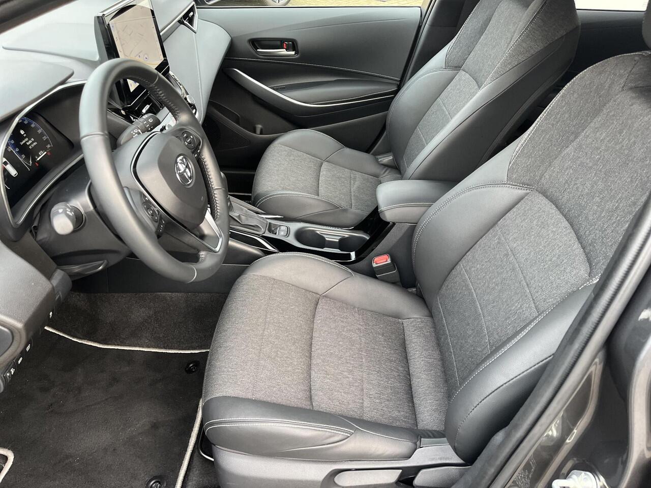 Toyota COROLLA Touring Sports Hybrid 140 Dynamic | Navigatie | Parkeersensoren | Stoelverwarming | Keyless entry |