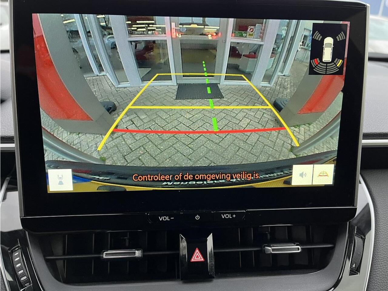 Toyota COROLLA Cross Hybrid 140 Style | Rijklaar | Stuur en stoelverwarming | Apple Carplay- Android | Draadloos telefoon laden