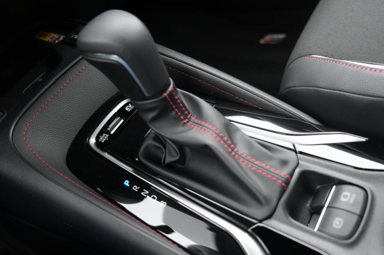 Toyota COROLLA Touring Sports 1.8 Hybrid 140 GR SPORT Automaat | Apple CarPlay & Android Aut