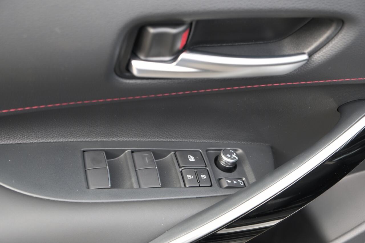 Toyota COROLLA Touring Sports 1.8 Hybrid 140 GR SPORT Automaat | Apple CarPlay & Android Aut