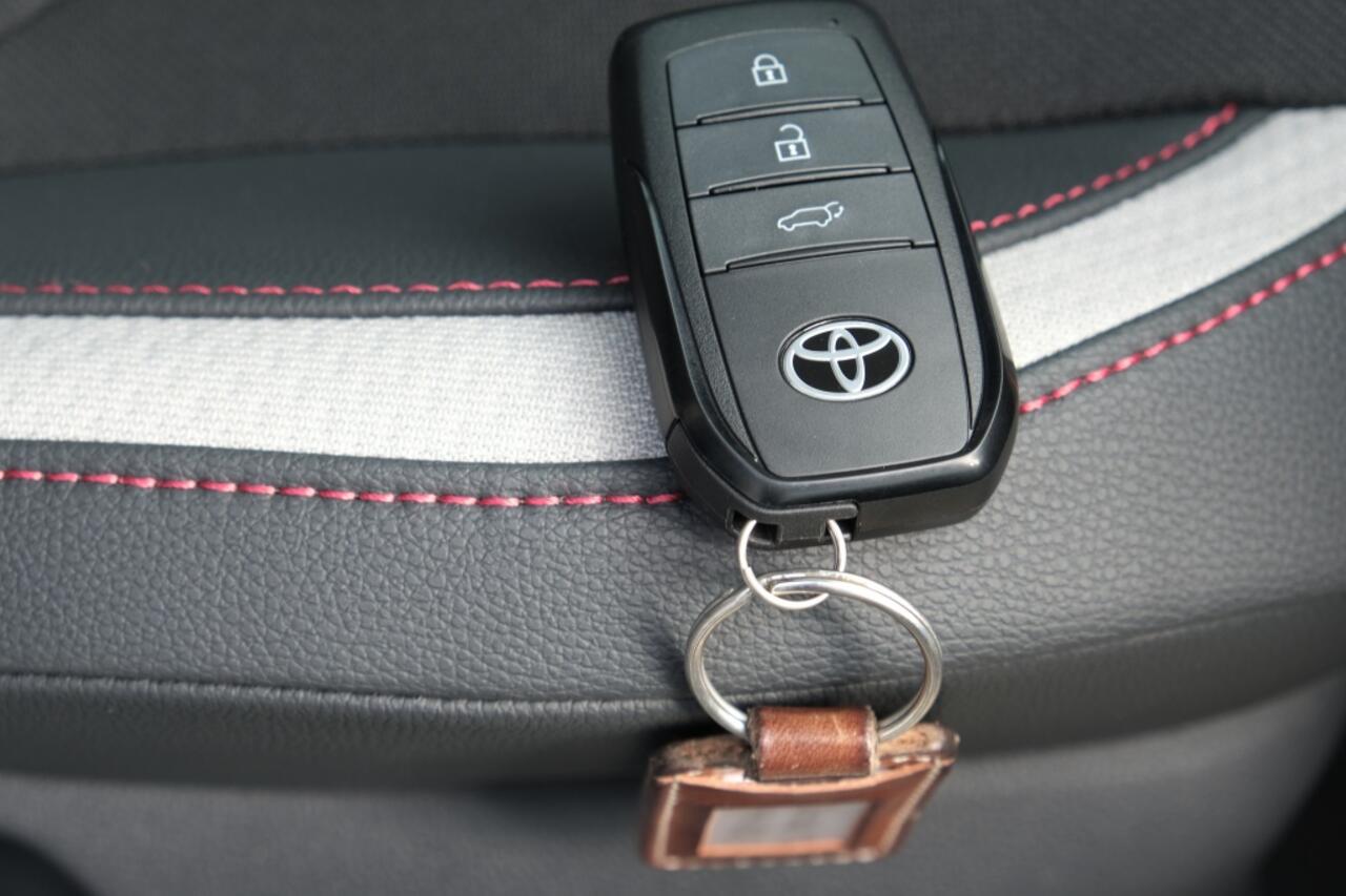 Toyota COROLLA Touring Sports 1.8 Hybrid 140 GR SPORT Automaat | Apple CarPlay & Android Aut