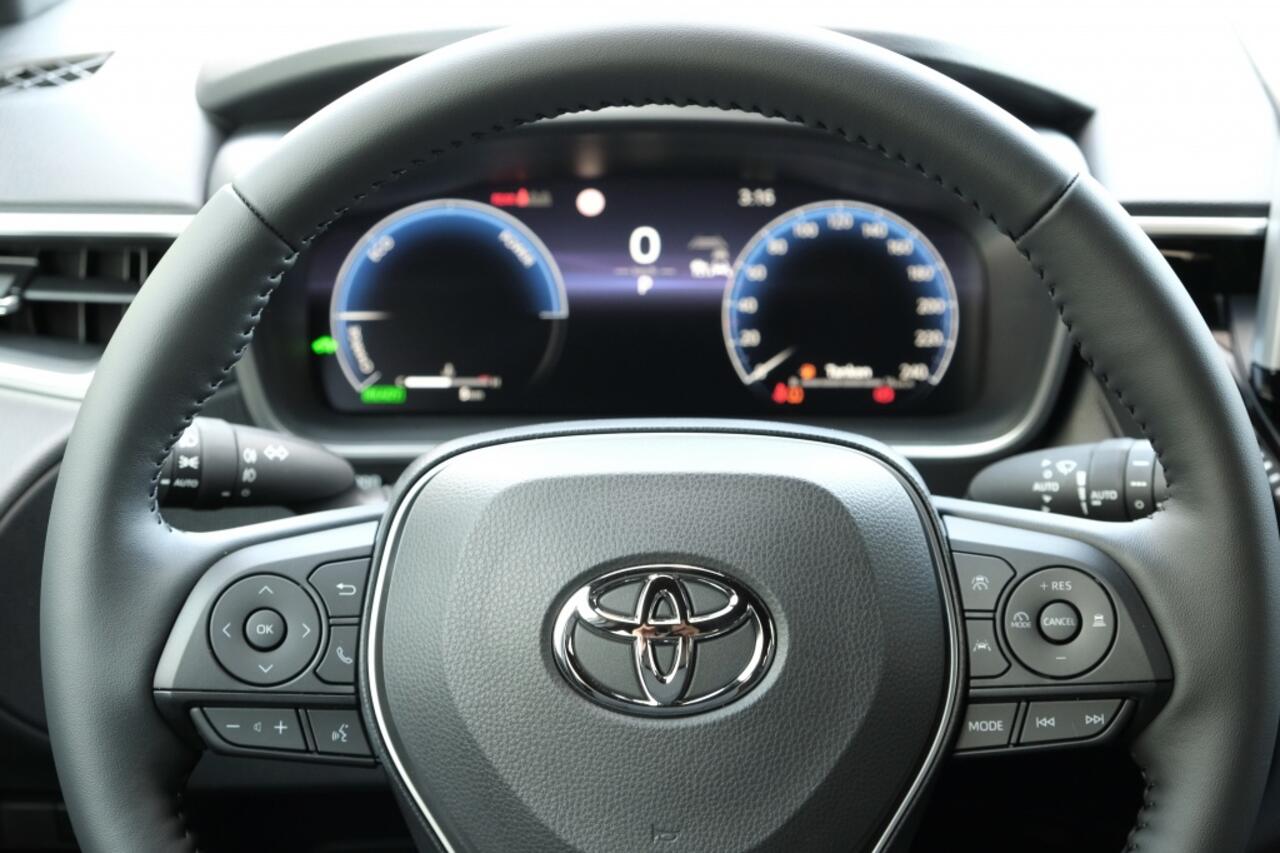 Toyota COROLLA Cross Hybrid 140 Dynamic Automaat | Apple Carplay / Android auto | P