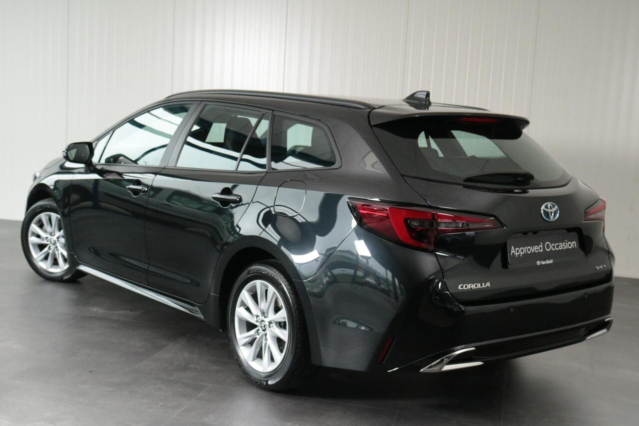 Toyota COROLLA Hybrid 140 Dynamic Limited Stuur & Stoelverwarming
