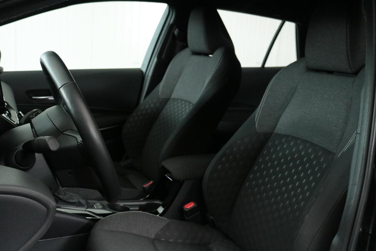 Toyota COROLLA Hybrid 140 Dynamic Limited Stuur & Stoelverwarming