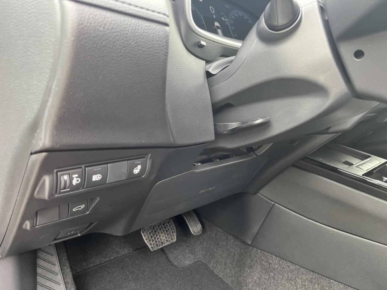 Toyota COROLLA Cross Hybrid 140pk Dynamic demo !