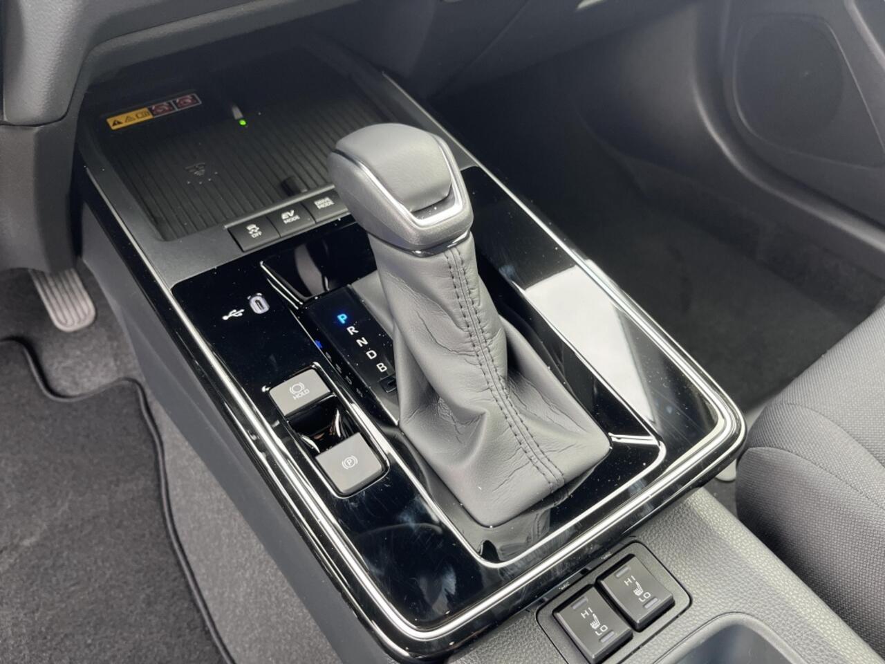 Toyota COROLLA Cross Hybrid 140pk Dynamic demo !