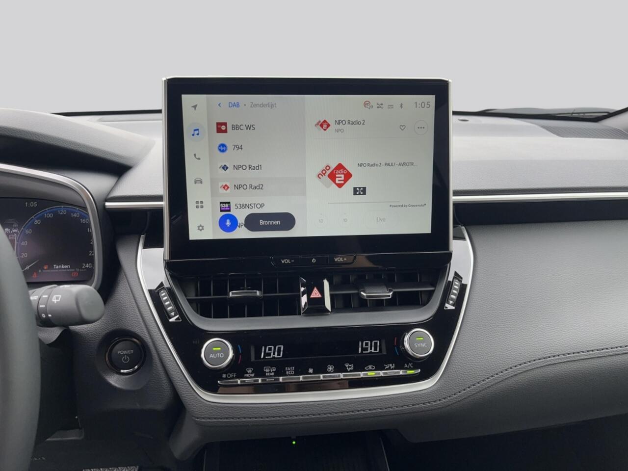 Toyota COROLLA Cross Hybrid 140pk Dynamic demo !