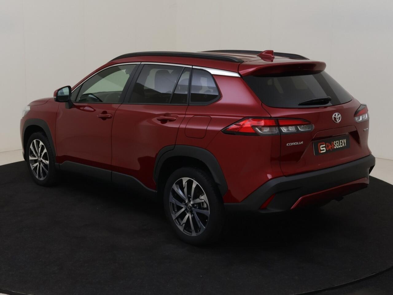 Toyota COROLLA Cross Hybrid 140 Dynamic | Stoel-/stuurverwarming | Adapt. Cruise