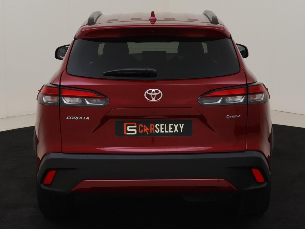 Toyota COROLLA Cross Hybrid 140 Dynamic | Stoel-/stuurverwarming | Adapt. Cruise