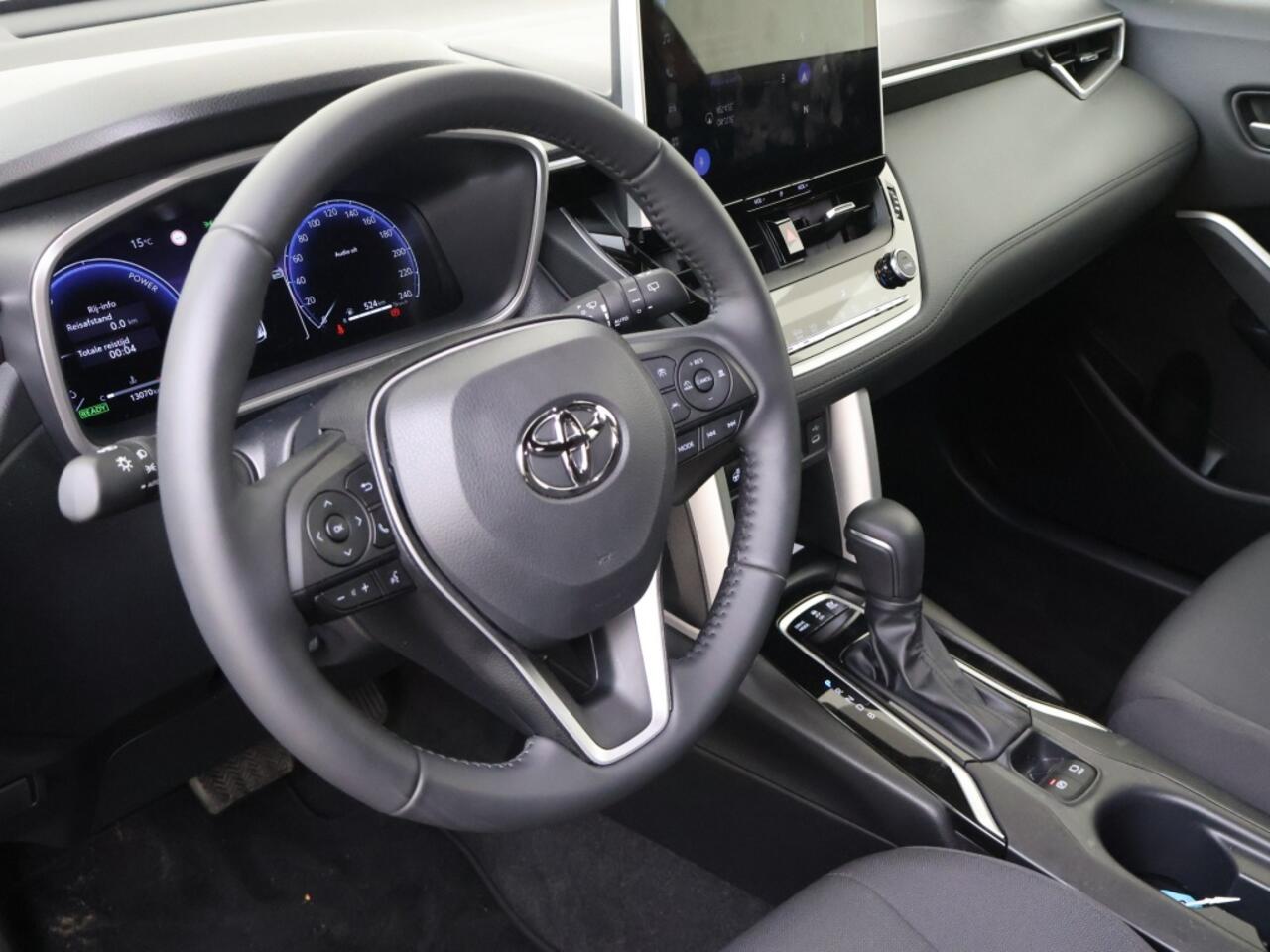 Toyota COROLLA Cross Hybrid 140 Dynamic | Stoel-/stuurverwarming | Adapt. Cruise