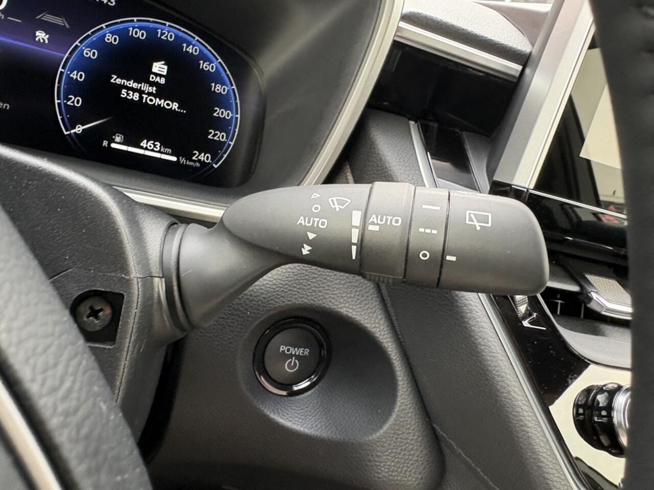 Toyota COROLLA Cross Hybrid 140 Style | Stuur + Stoelverwarming | Blindspot |