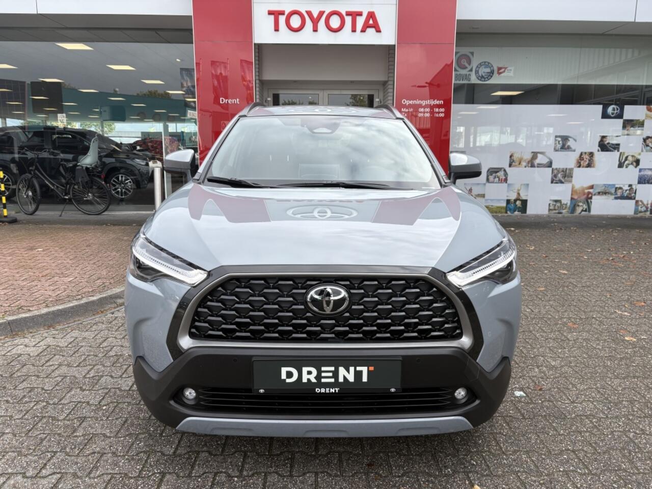 Toyota COROLLA Cross Hybrid 140 Style | Stuur + Stoelverwarming | Blindspot |