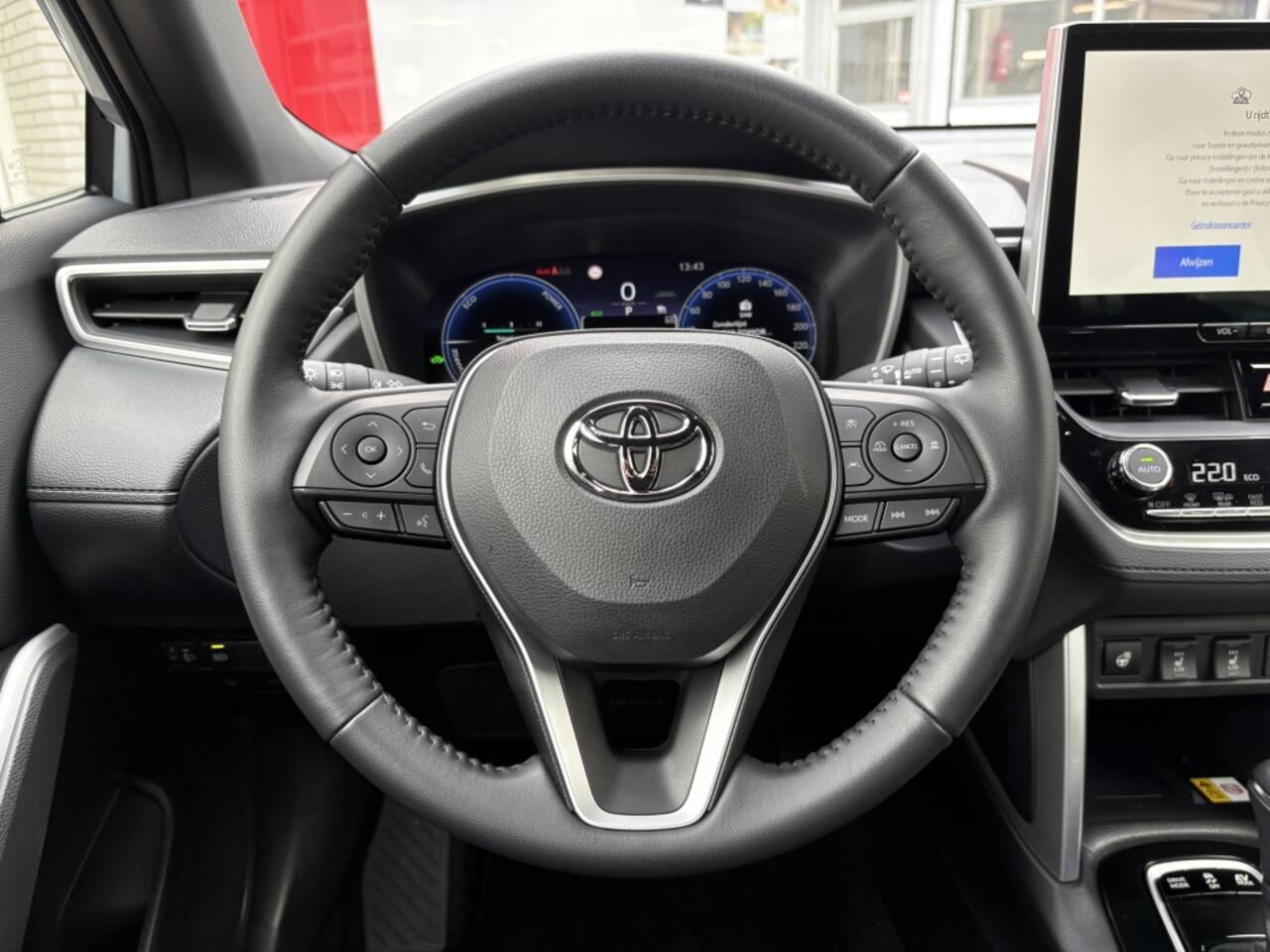Toyota COROLLA Cross Hybrid 140 Style | Stuur + Stoelverwarming | Blindspot |